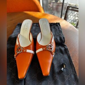 Gorgeous ready for Summer GUCCI like new! Comes with original bag